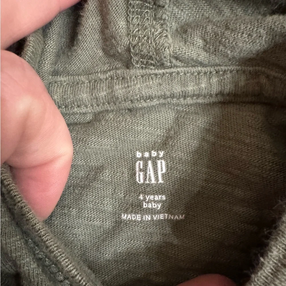 Gap - 4T Green Hoodie Sweater